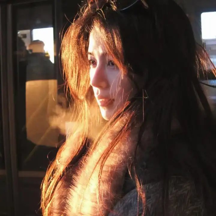 女恶魔人