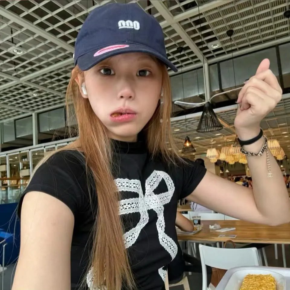 秘林謎村